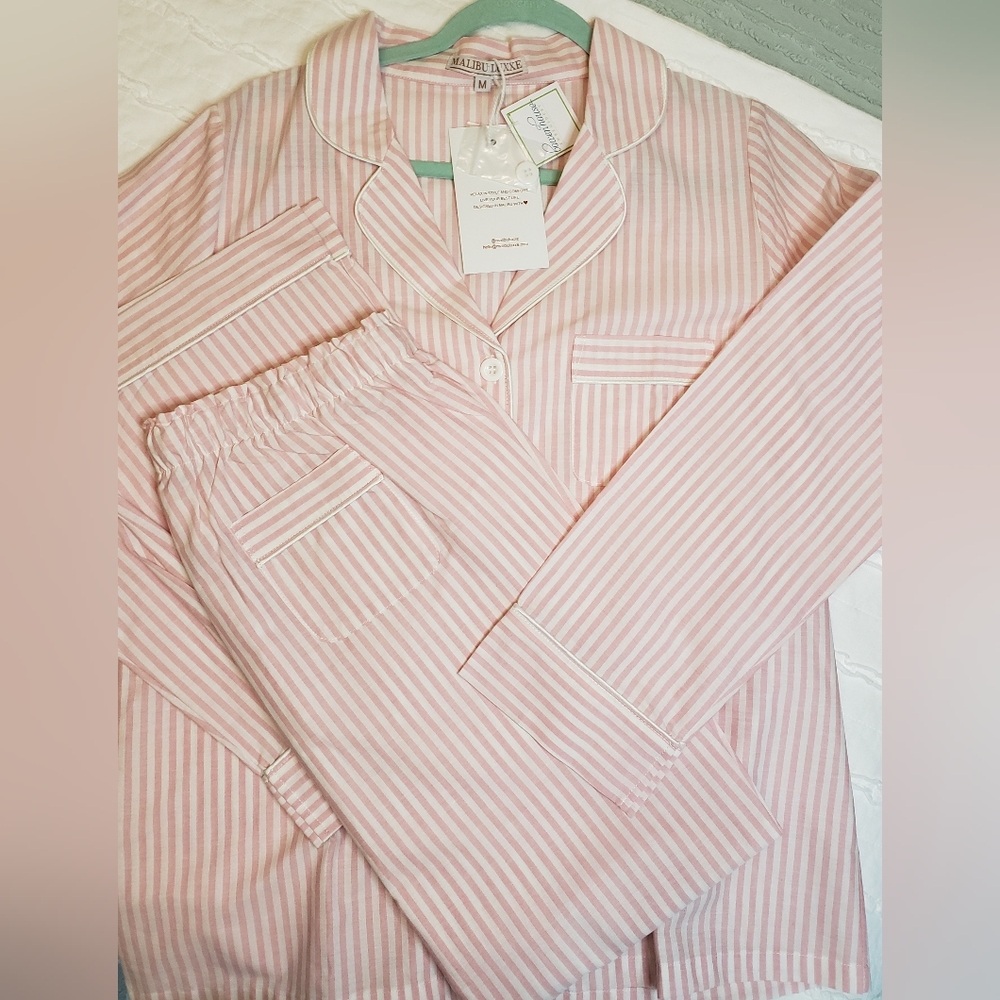 NWT Malibu Luxxe Ladies PJ Set